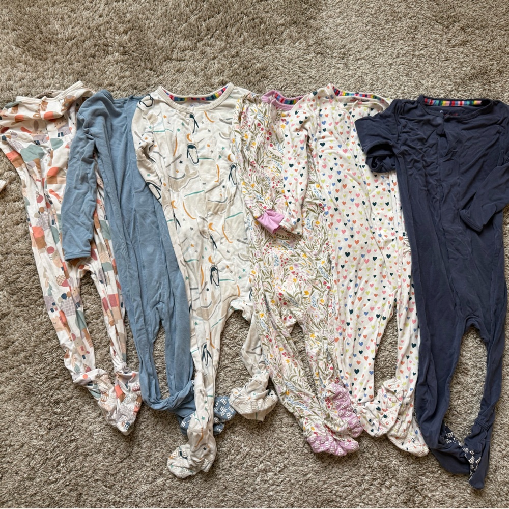 6 Magnet Me onsies - modal - 9-12 months